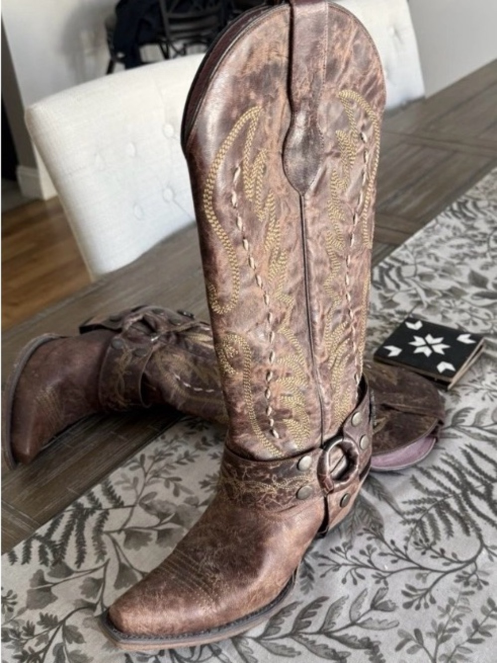 Junk Gypsy Rocker Embroidered Western Cowboy Boots - Classic Leather -size 7